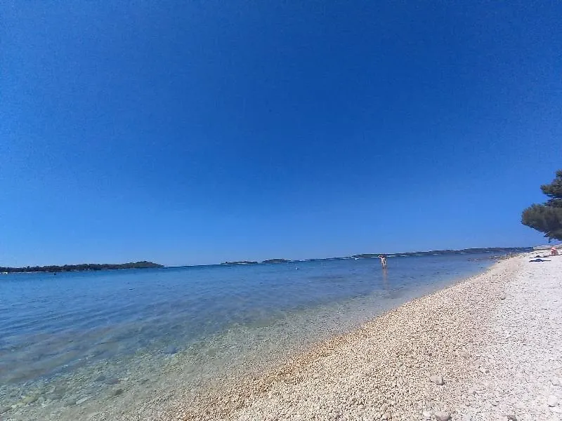 Aparments Orange & Blue Apartment Fazana Croatia
